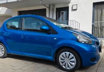 Toyota Aygo (X) 121.000 km 2.400 &euro; Nürnberg 90429