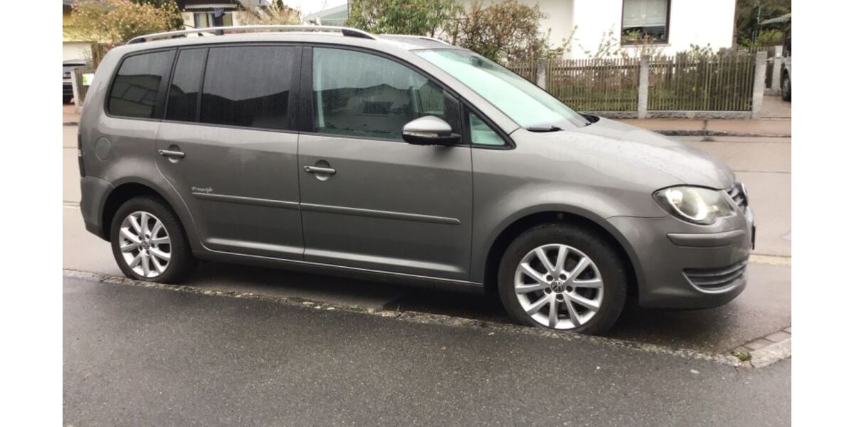 VW Touran 226.500 km 4.000 &euro; Schwanstetten 90596