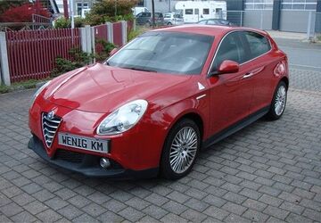 Alfa Romeo Giulietta 82.000 km 10.900 &euro; Fürth 90763