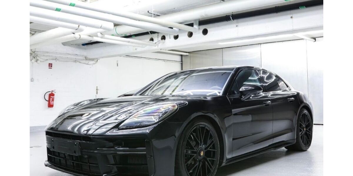Porsche Panamera 9.500 km 154.800 &euro; Nürnberg 90431