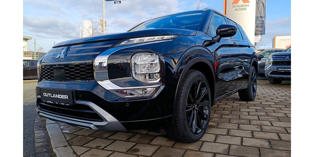 Mitsubishi Outlander 7.110 km 47.990 &euro; Fürth 90763