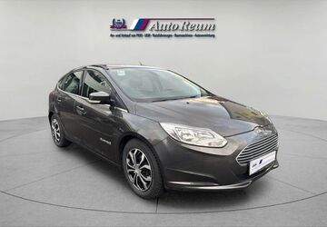 Ford Focus 84.000 km 8.990 &euro; Nürnberg 90431