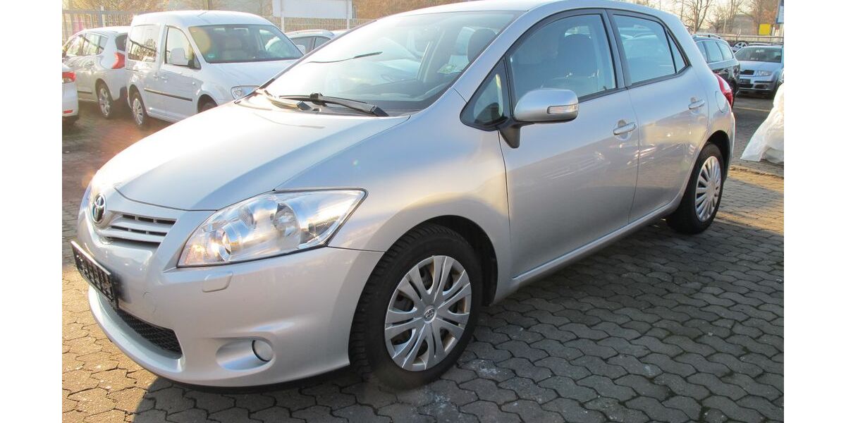 Toyota Auris 212.000 km 5.490 &euro; Nürnberg 90439