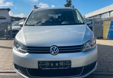 VW Touran 165.182 km 8.399 &euro; Fürth 90763