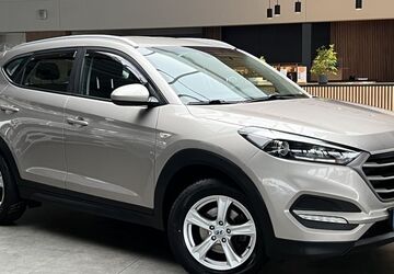 Hyundai TUCSON 75.000 km 14.970 &euro; Cadolzburg bei Nürnberg 90556