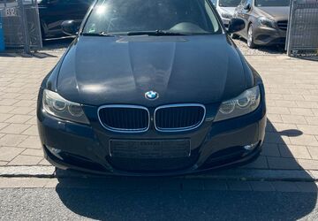 BMW 318 200.332 km 2.499 &euro; Fürth 90763