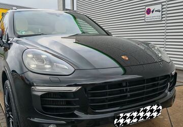Porsche Cayenne 181.000 km 33.700 &euro; Nürnberg 90427