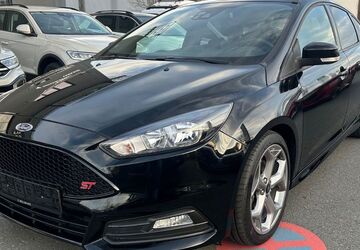 Ford Focus 182.545 km 8.950 &euro; Fürth 90763