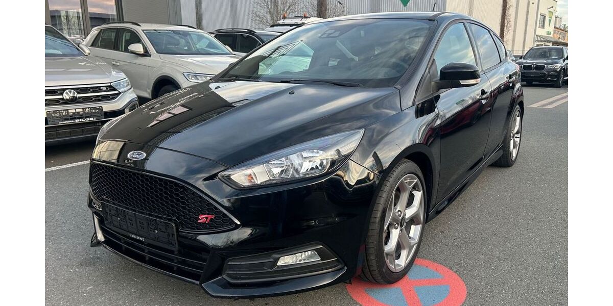 Ford Focus 182.545 km 8.950 &euro; Fürth 90763