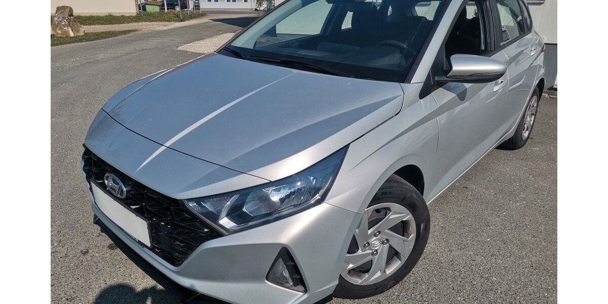 Hyundai i20 41.570 km 13.899 &euro; Fürth 90762
