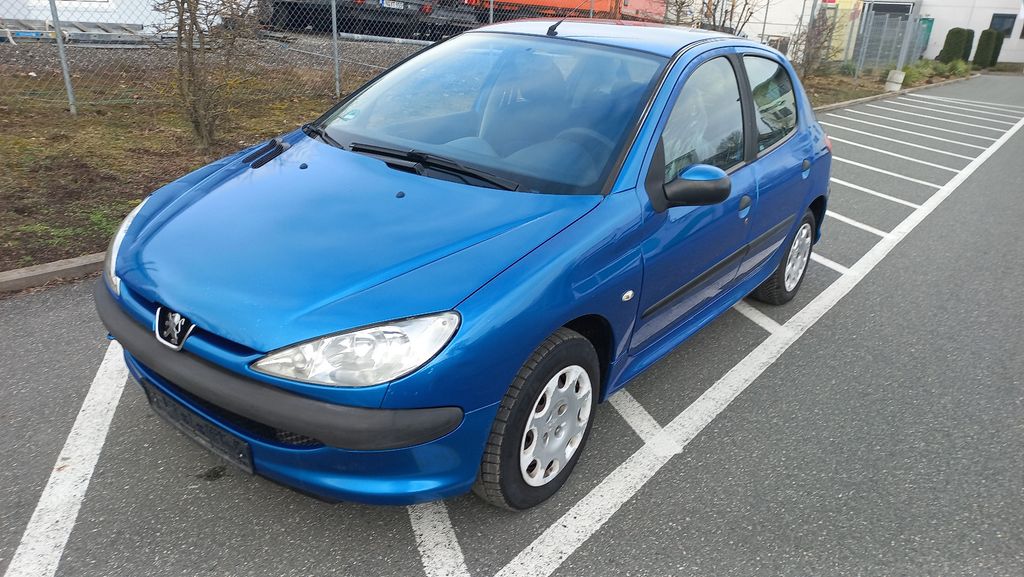 Peugeot 206 102.870 km 2.950 &euro; Nürnberg 90431
