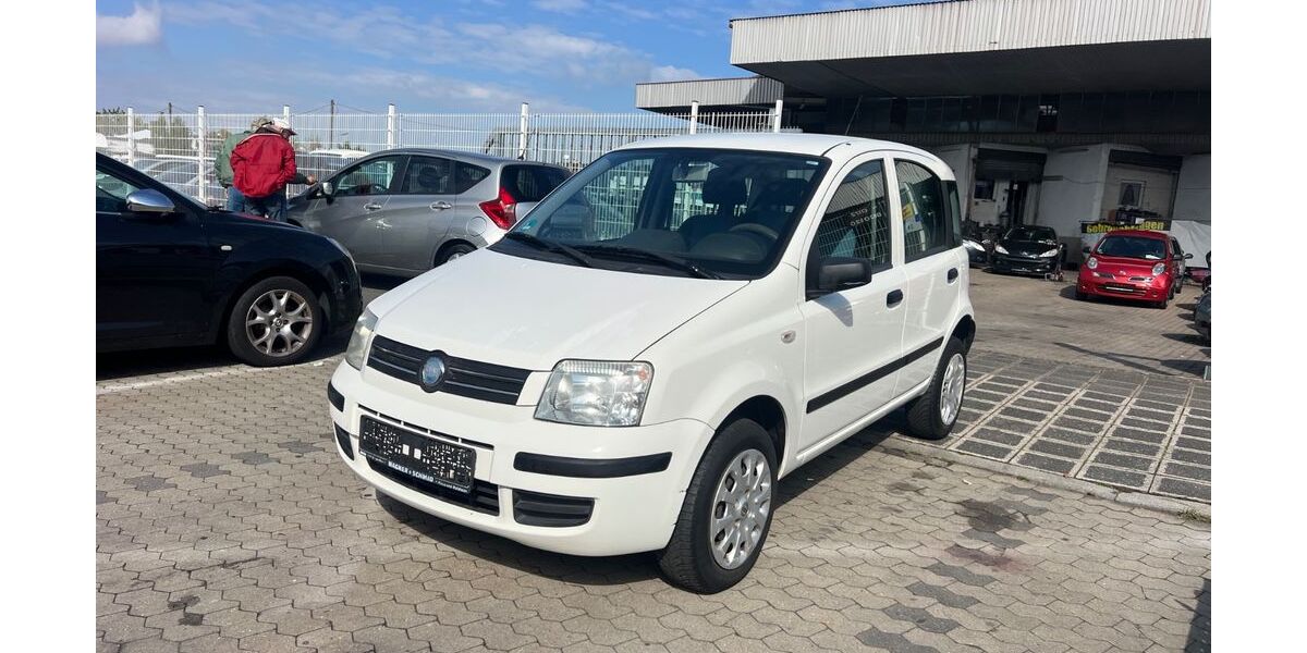 Fiat New Panda 114.566 km 699 &euro; Nürnberg 90439
