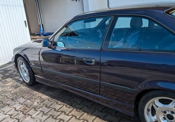 BMW 323 210.000 km 9.850 &euro; Herzogenaurach 91074