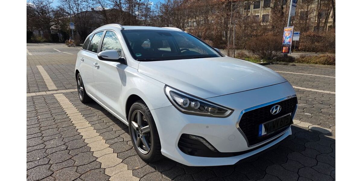 Hyundai i30 47.000 km 16.490 &euro; Herzogenaurach 91074