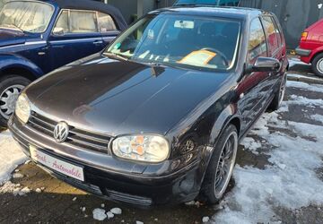 VW Golf 124.200 km 6.990 &euro; Lauf a.d.Peg. 91207