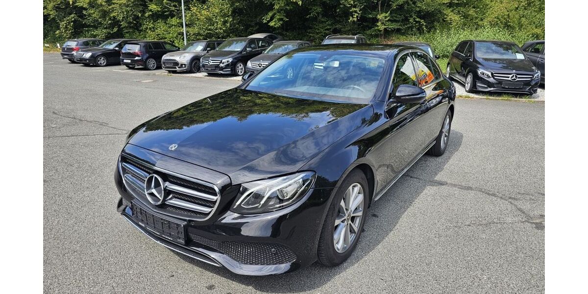 Mercedes-Benz E 200 109.500 km 25.800 &euro; Lauf a. d. Pegnitz 91207