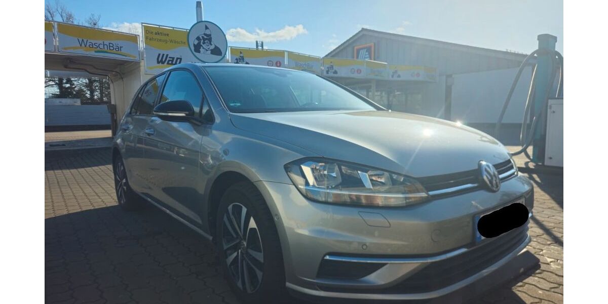 VW Golf 92.500 km 13.300 &euro; Nürnberg 90441